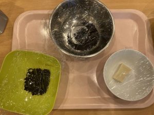 クンクン、ツンツン…♪