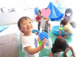 水遊び！楽しいよ！