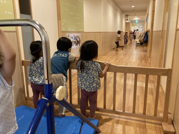 お部屋でどんな遊びをしているの？