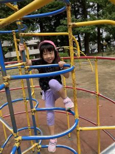 児童公園に行ってきたよ！