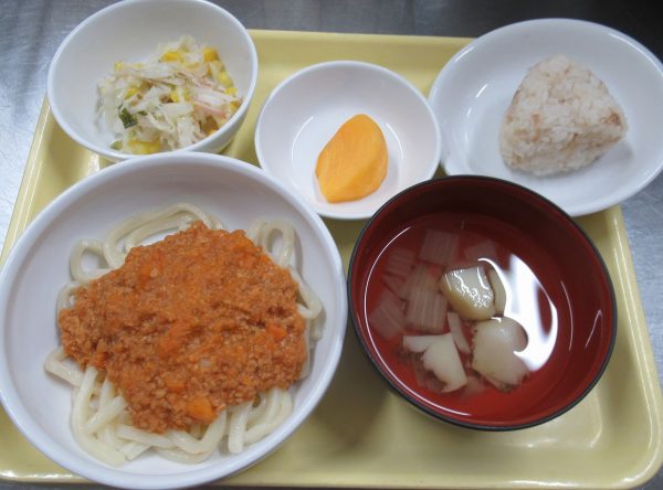 【給食】大人気！ミートうどん