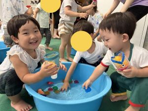 水遊び、楽しいね♪