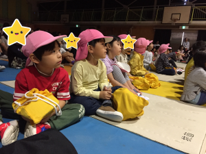 小学校の学習発表会へ