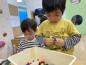 夢中になって