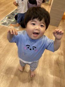 みんなで傘を作ったよ♪