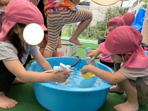 ももグループ　初めての水遊び☆