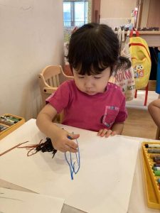 【2歳児】はじき絵制作