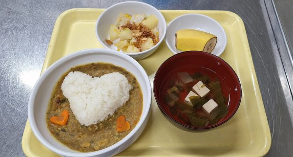 【給食】11月誕生会メニュー