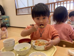 カレーだ！(^▽^)