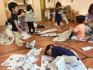 新聞紙あそび📰