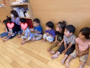お兄さんお姉さんのお部屋に遊びに行ったよ！