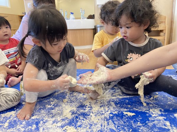 小麦粉粘土で遊んだよ！