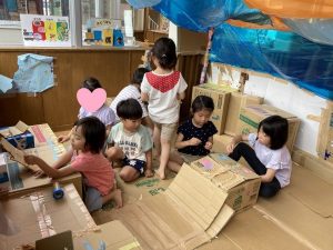 段ボールハウス☆