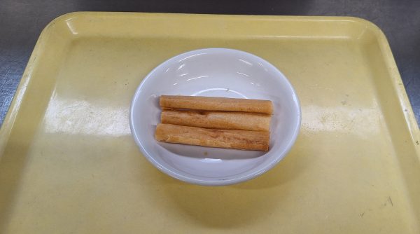 【給食】春巻きシガール