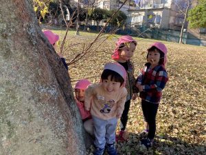 お友だちと遊ぶの楽しいな♪