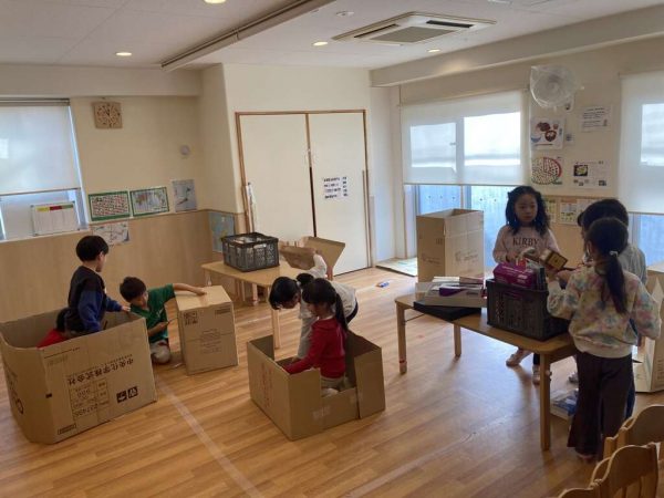 段ボール遊びって楽しい！