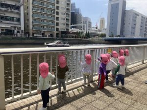 船が通った！