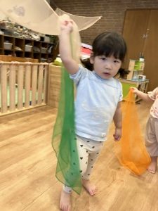 ヒラヒラ楽しいね☆