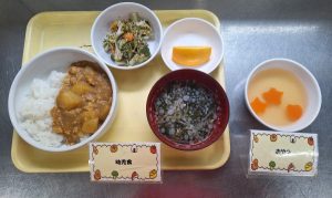 【給食】りんごゼリー