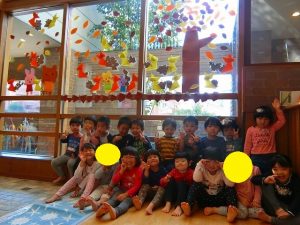 きつねさんを飾ったよ 東京都23区の認可保育園 にじのいるか保育園