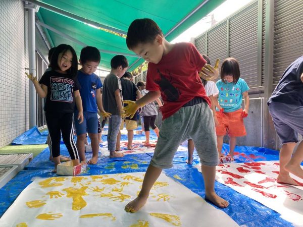 ボディーペインティング 東京都23区の認可保育園 にじのいるか保育園